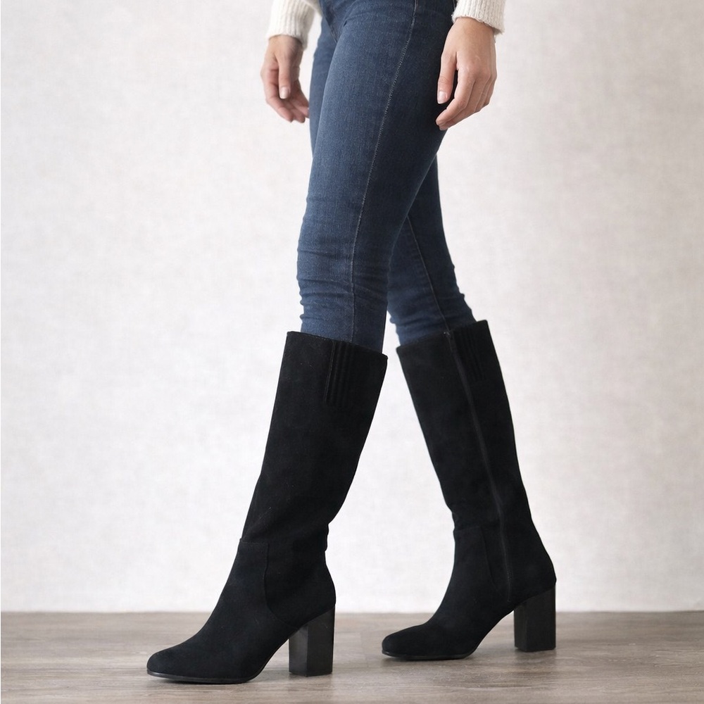 Michael Kors Black Suede Knee-High Boots Size 7M Block Heel Chic - Picture 2 of 12